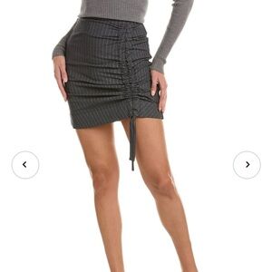 GANNI CINCHED FRONT MINI SKIRT

NWT!! Size 6 / size 38